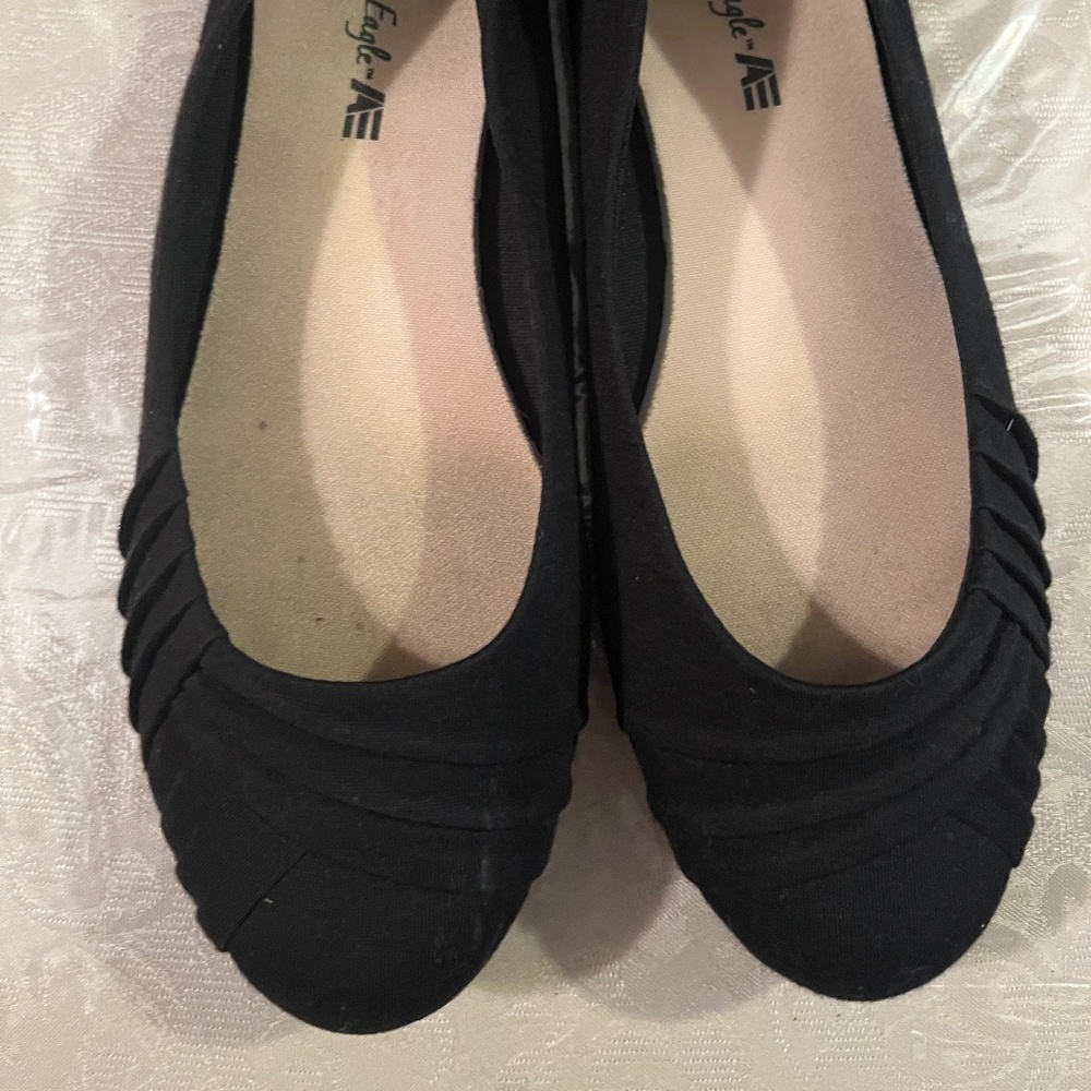 American Eagle ballet flats slip on black size 8.5